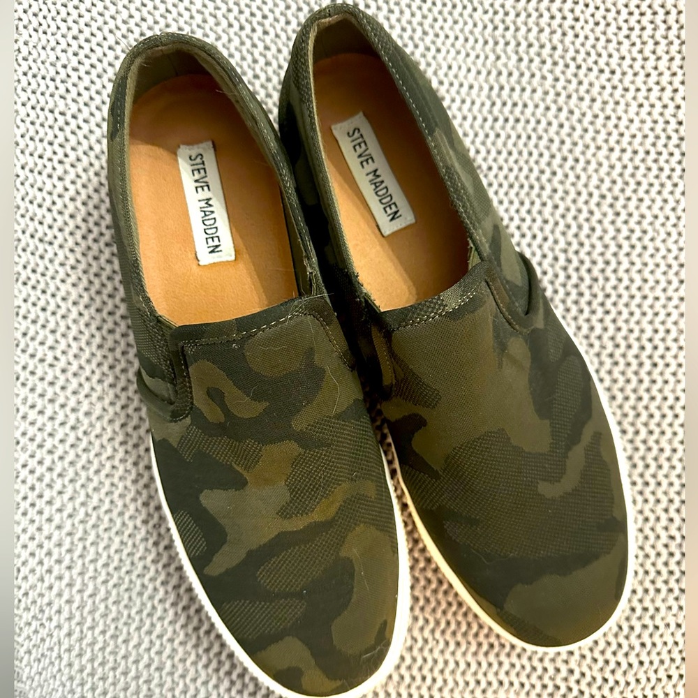 Steve Madden Camo Slip on.